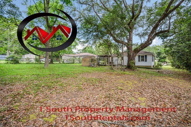 Building Photo - 7055 Langdon Dr