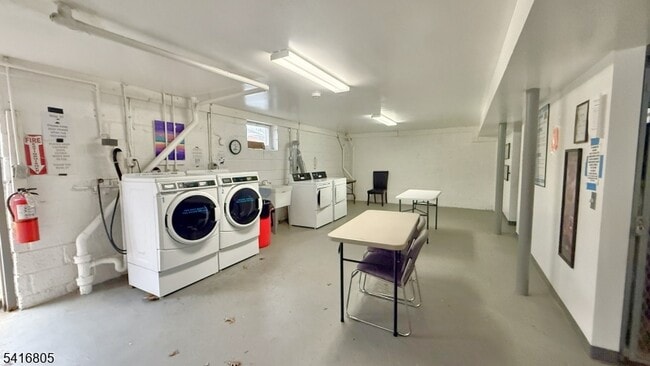 Building Photo - 2467 NJ-10