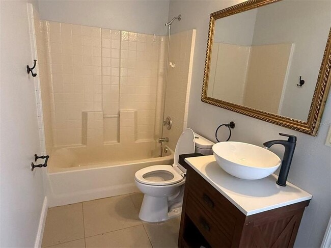 Building Photo - 1231 Seneca Falls Dr