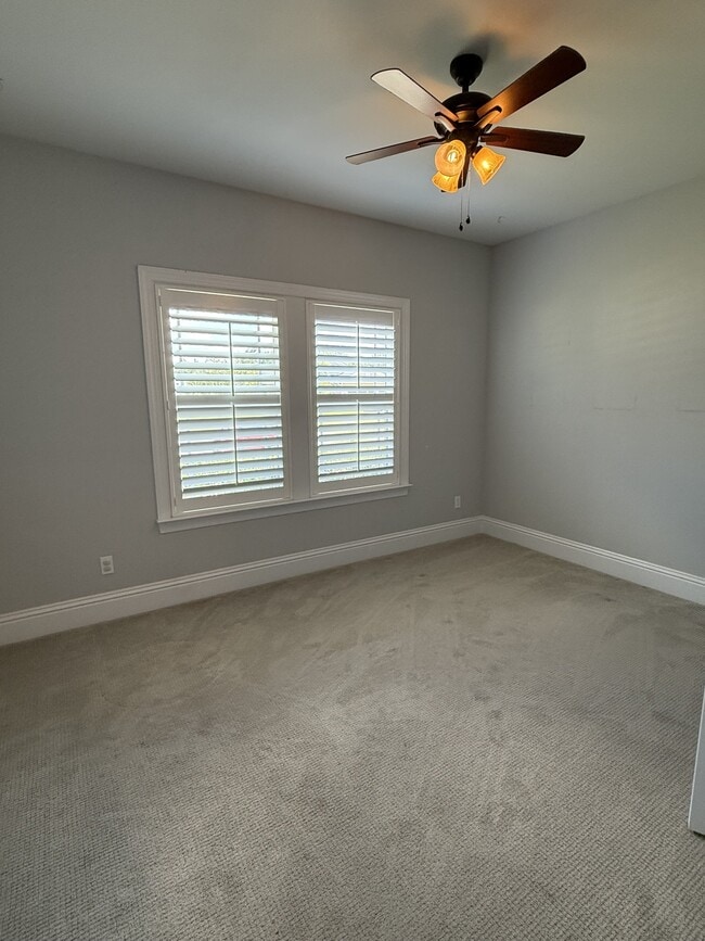 Building Photo - 92 Arbor View Dr