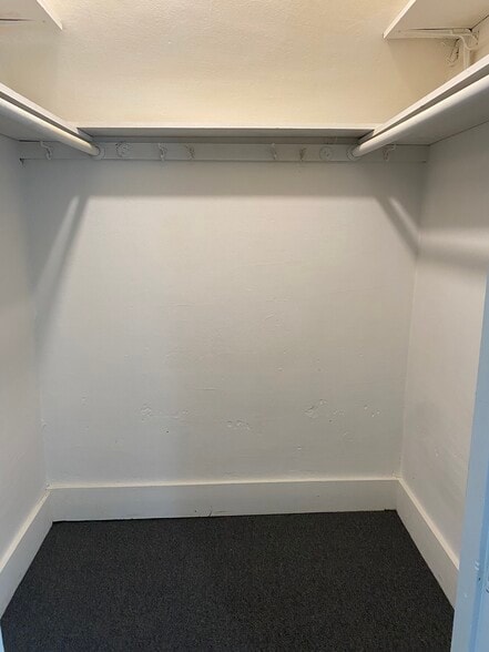Bedroom 1 walk in closet - 98 Broadway
