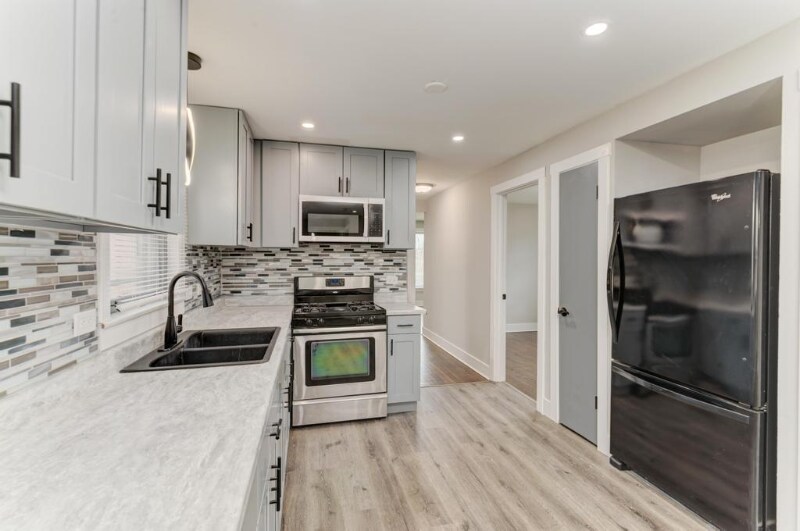 Building Photo - 11209 S Laflin St