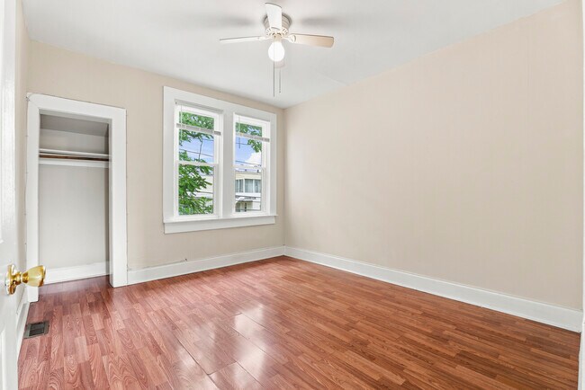 Building Photo - 730 Linnard St
