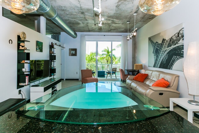 Building Photo - 2001 Biscayne Blvd