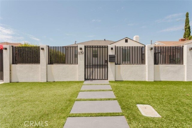 Building Photo - 8119 Shadyglade Ave