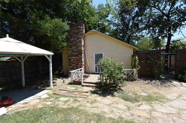 Building Photo - 9015 San Leandro Dr