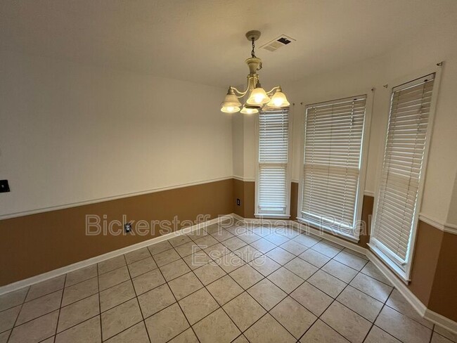 Building Photo - 165 Sweetwater Dr