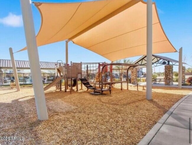 Building Photo - 14253 W Buckskin Trl