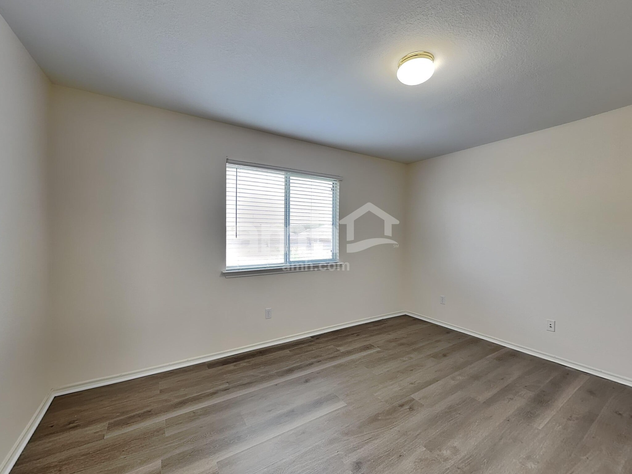 Building Photo - 23007 Airedale Ln