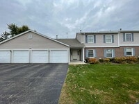 Building Photo - 328 Mulberry Ct