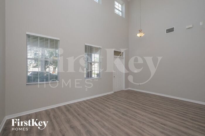 Building Photo - 10833 Kirkwall Port Dr