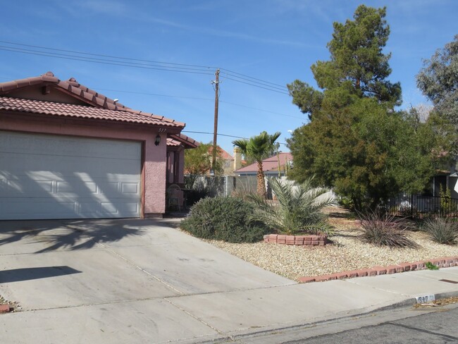 Building Photo - Affordable Henderson Single Story Home  No...