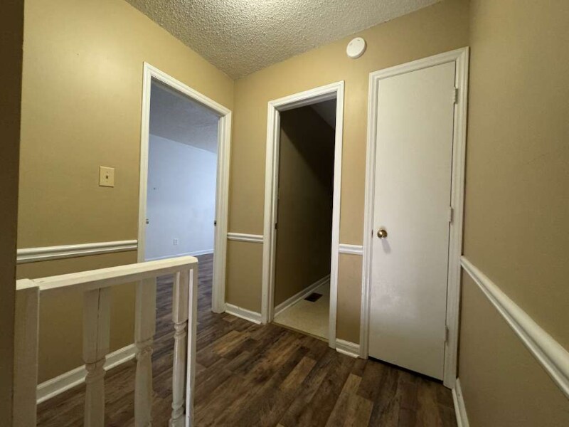 Building Photo - 6314 Wedgewood St