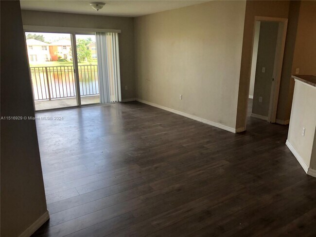 Building Photo - 4180 San Marino Blvd