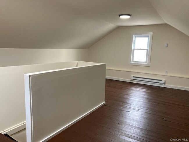 Building Photo - 516 Marcellus Rd