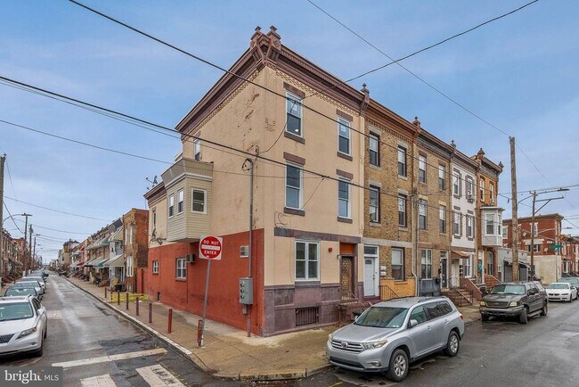 Building Photo - 1812 S 17th St