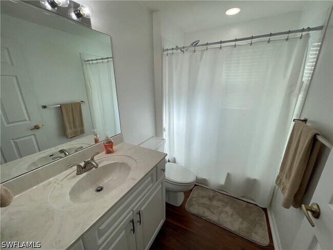 Building Photo - 5708 Greenwood Cir