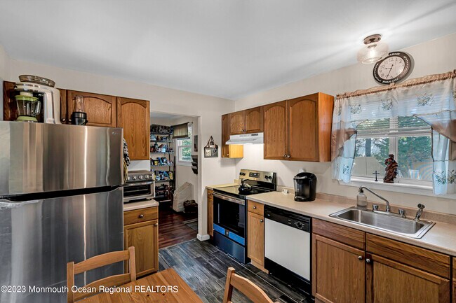 Building Photo - 47 Mizzen Dr