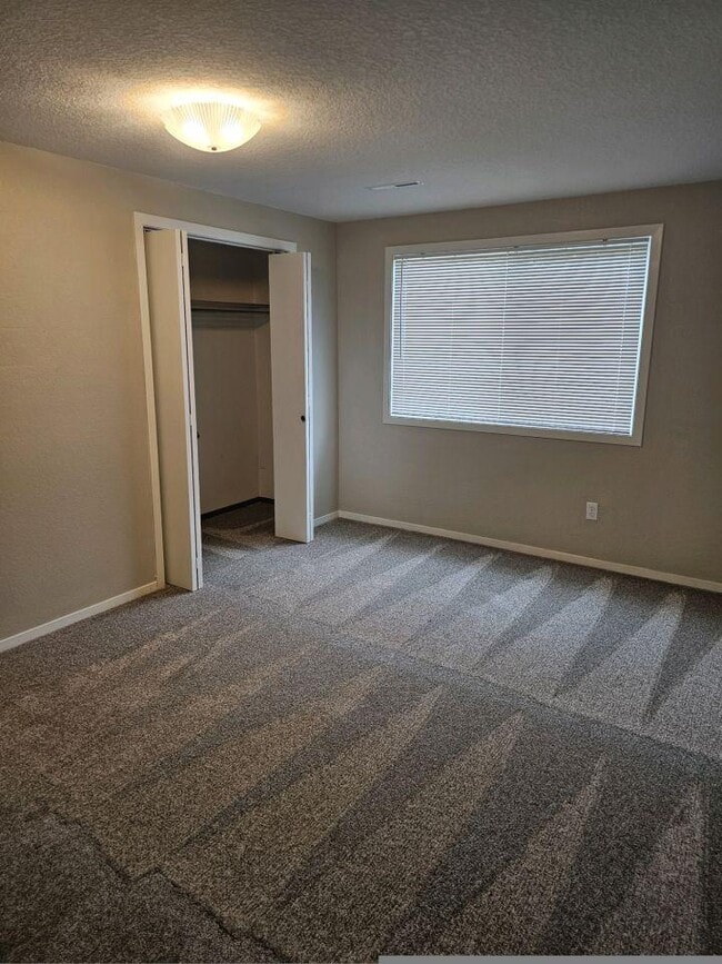 Building Photo - 4 bedroom in Billings MT 59105