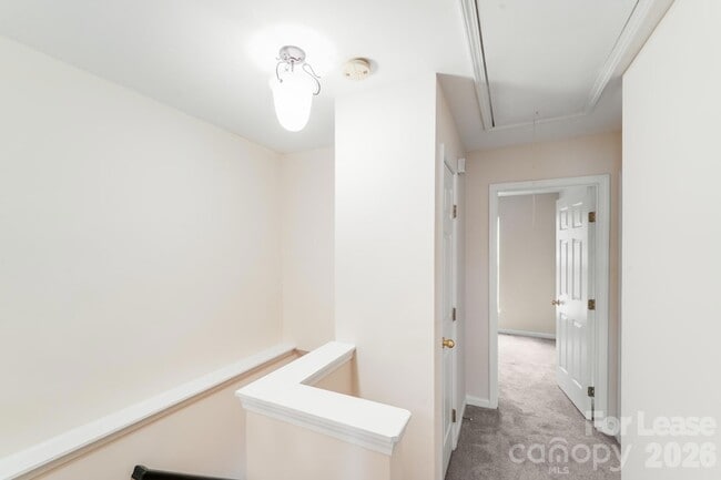 Building Photo - 4901 Sunburst Ln