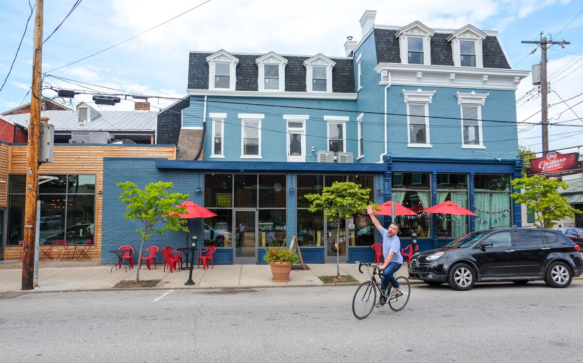 Carabello Coffee House Walking Distance - 906 Saratoga St
