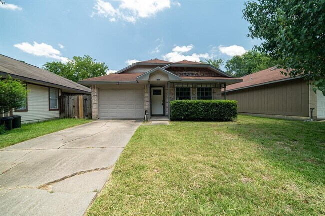 Building Photo - 23222 Summer Pine Dr
