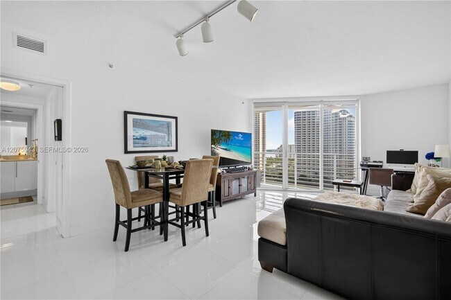Building Photo - 335 S Biscayne Blvd