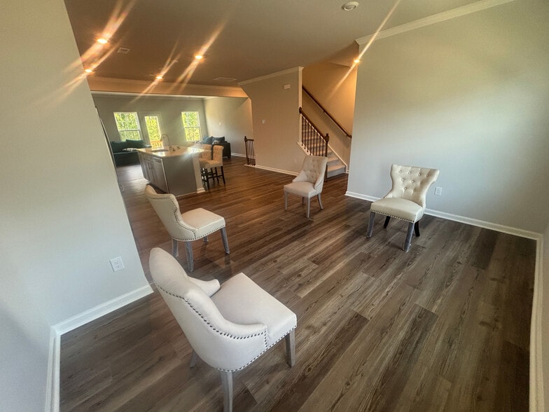 Building Photo - Room in Townhome on Poe Farm Ave