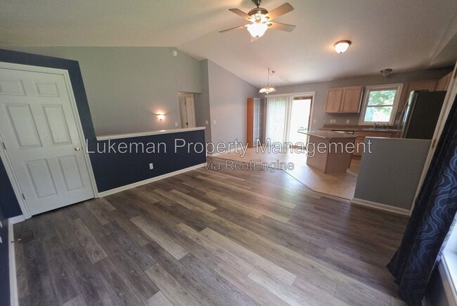 Building Photo - 5635 Monticello Ave