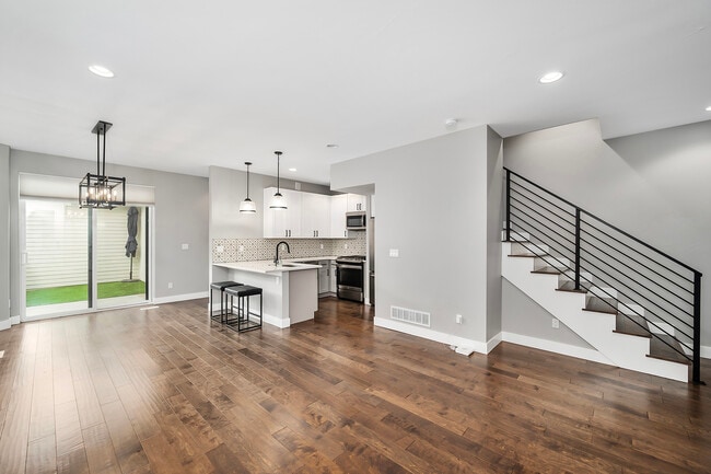 Main Floor - 2185 S Cherokee St