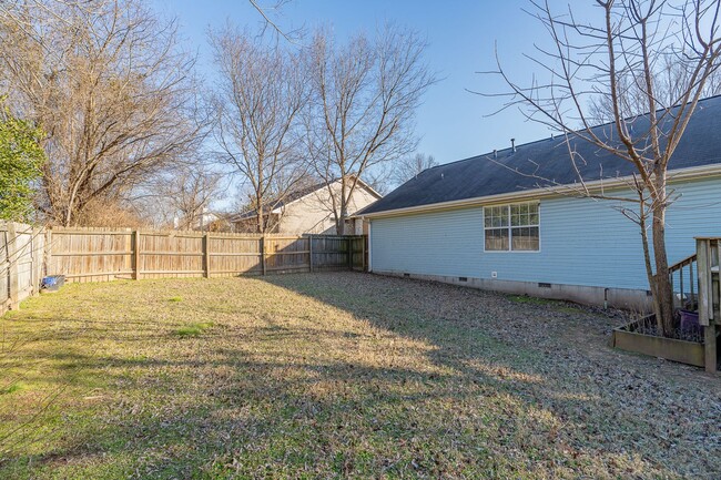 Building Photo - Cozy 3-bedroom 2 bath Home in Fayetteville!!