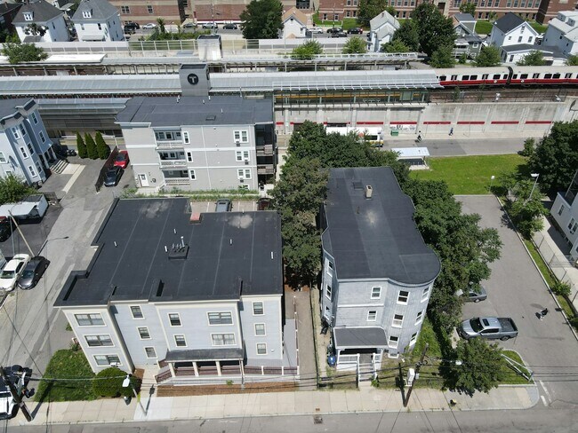 Building Photo - 15 Faulkner St