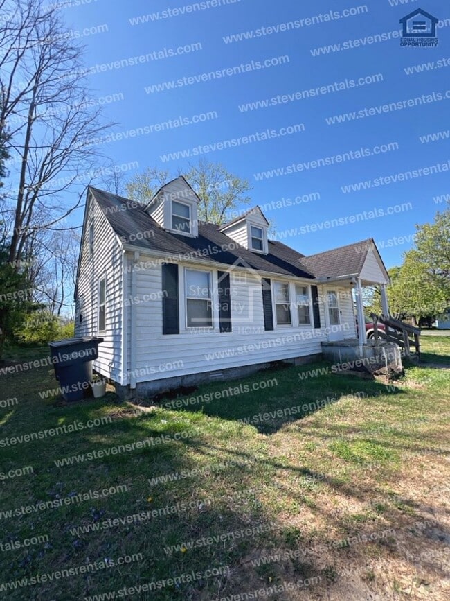 Building Photo - 601 Bradley Dr