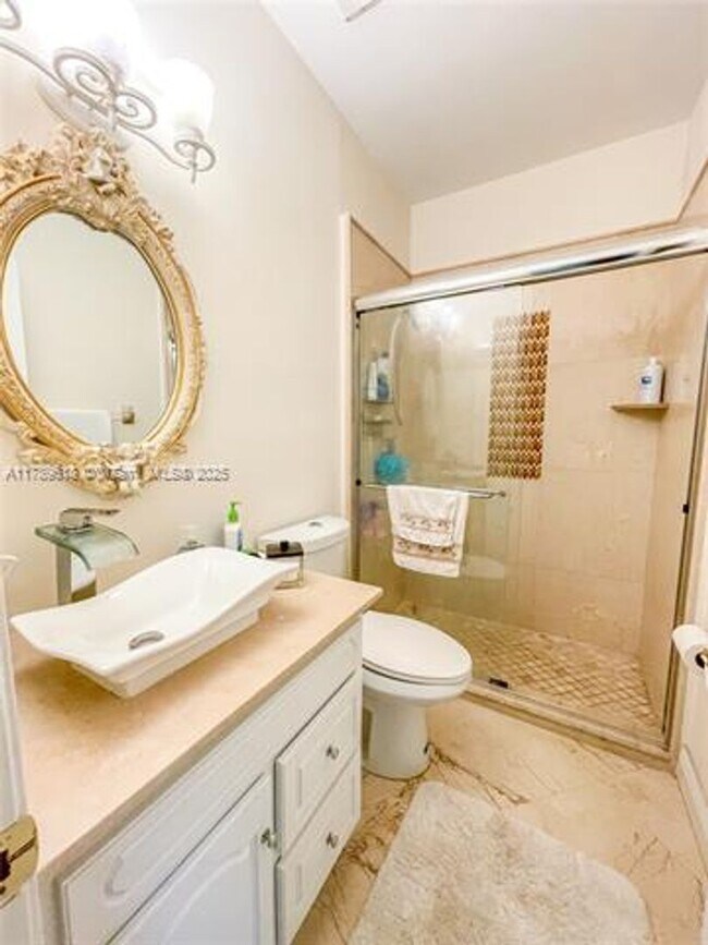 Building Photo - 194 Caoba Ct
