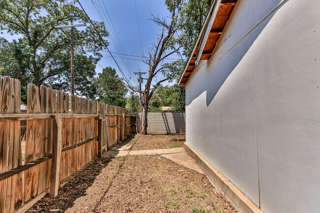 Building Photo - 3801 26th St