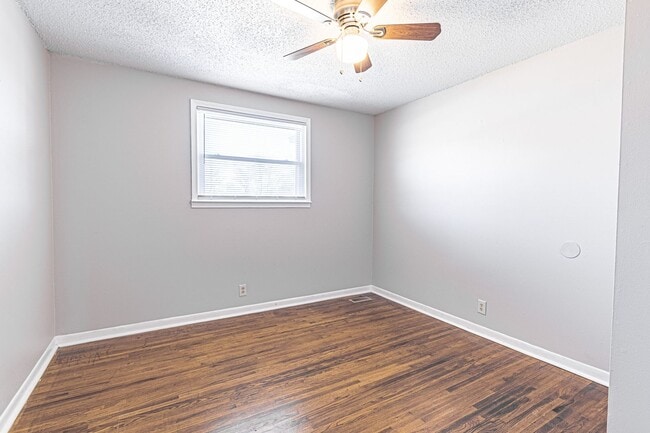 Building Photo - Pictures coming soon....