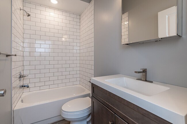 Building Photo - 846 N 41st St