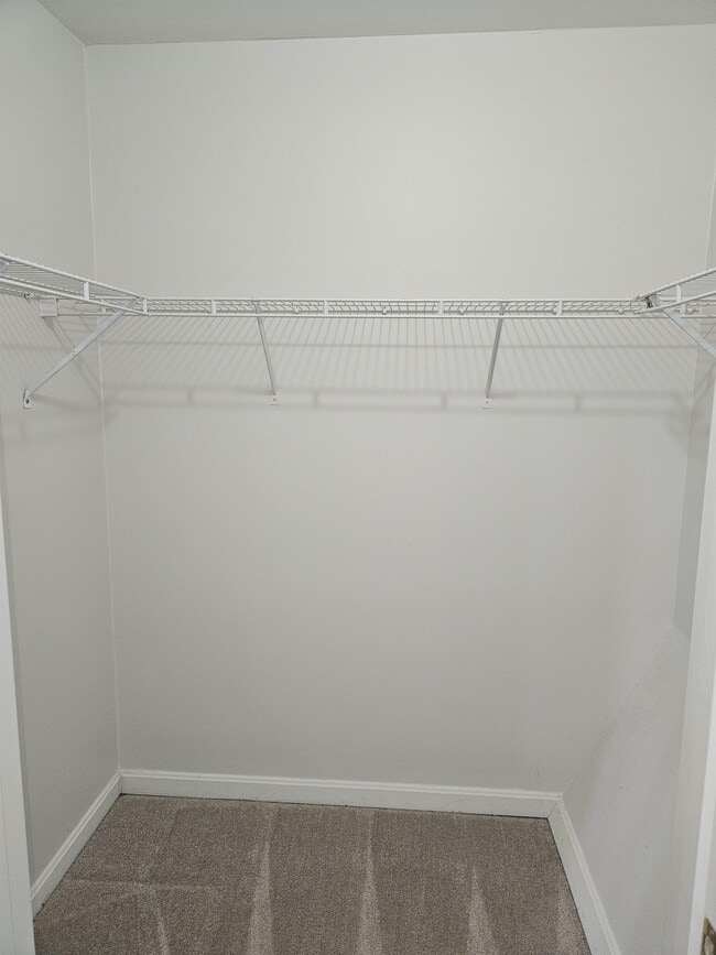 Building Photo - 201 Stull Ct