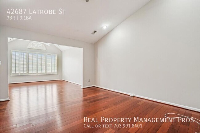 Building Photo - 42687 Latrobe St