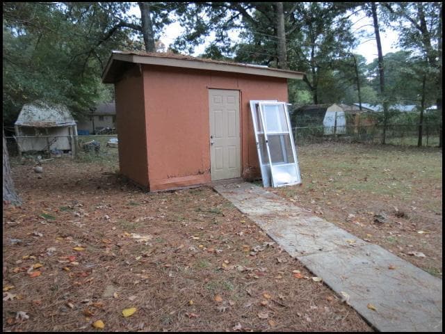 Building Photo - 6609 Verbena Dr