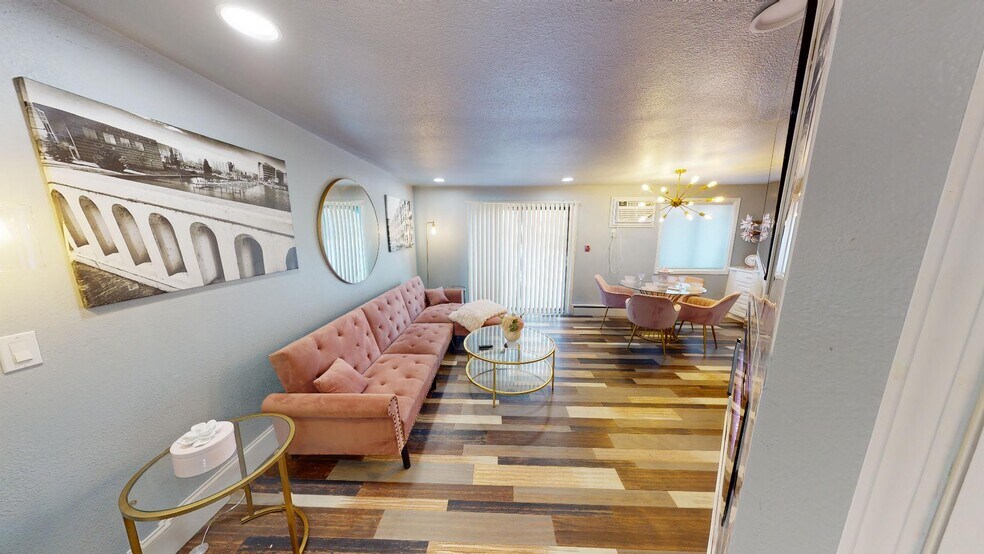 Building Photo - 21 Woodmere Ct