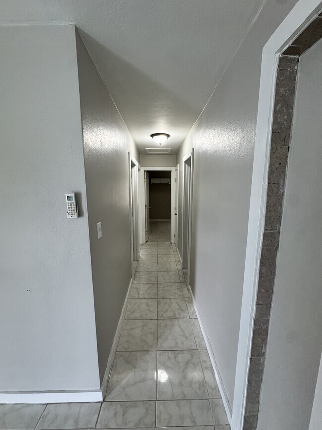 Building Photo - 3999 Conway Blvd