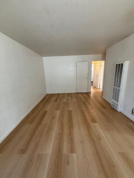 Building Photo - 862 Jeanne Ave