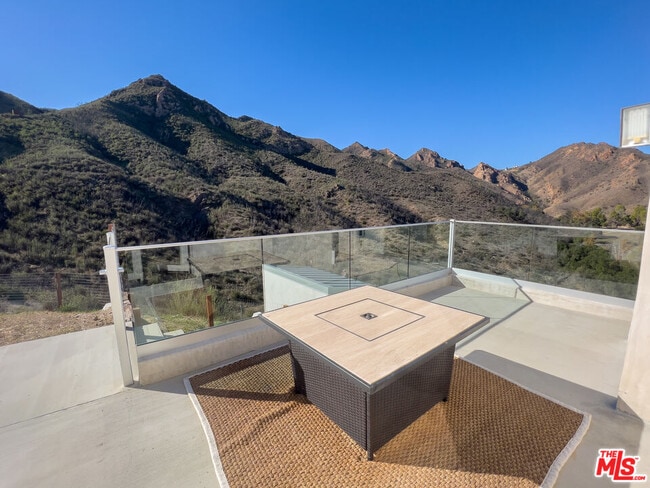 Building Photo - 29282 Circle Dr