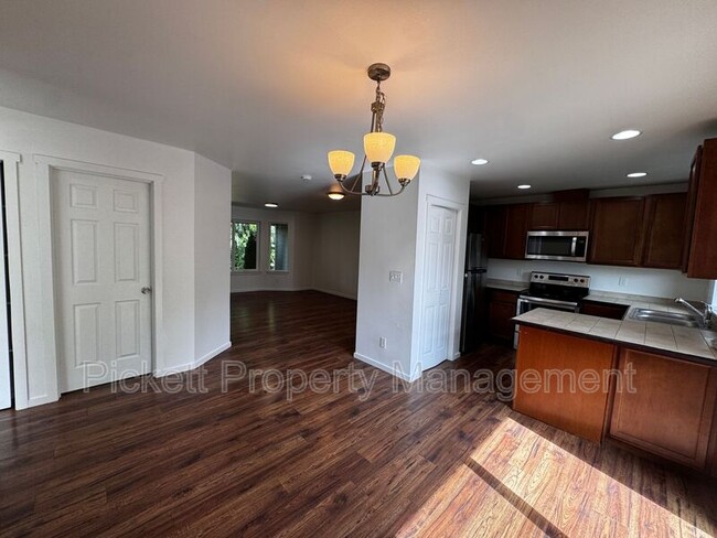 Building Photo - 1220 Audrey Ave