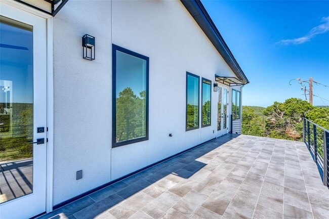 Building Photo - 8621 Nina Ln