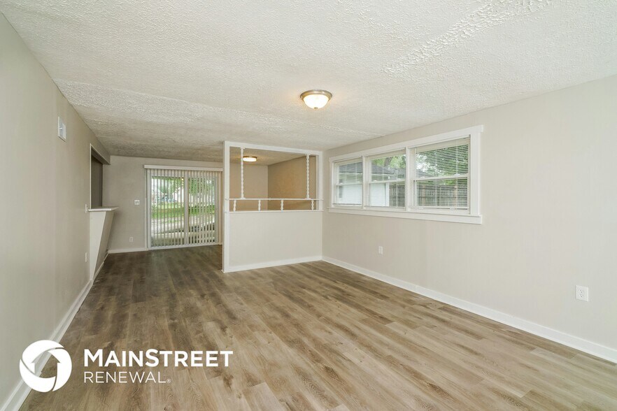 Building Photo - 9211 Aristides Dr