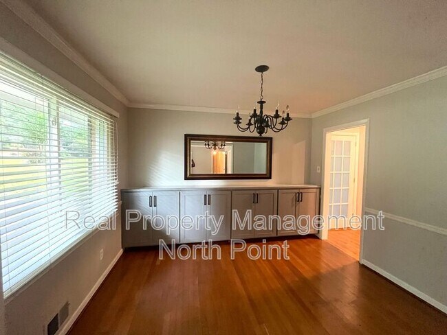 Building Photo - 2301 Echo Hills Cir NE