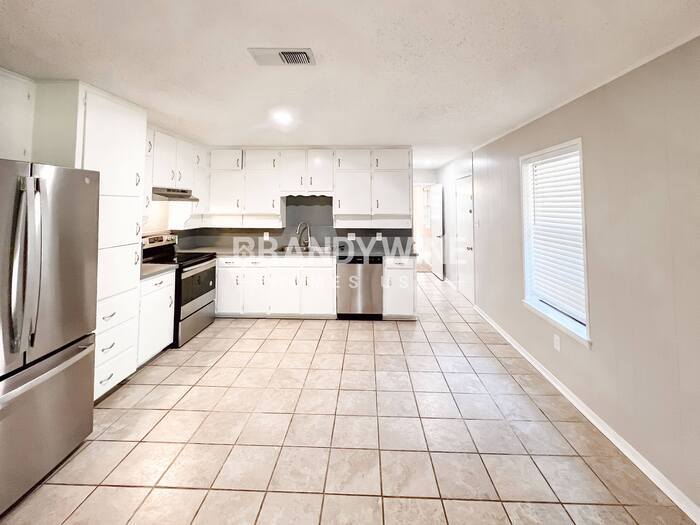 Building Photo - 1306 Duane St