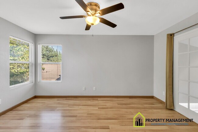 Building Photo - 5-Bedroom Residence Ready for Immediate Move-In